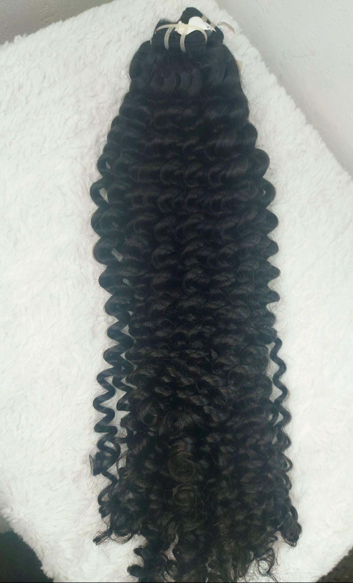 Snip: Sussy deep curls jet black