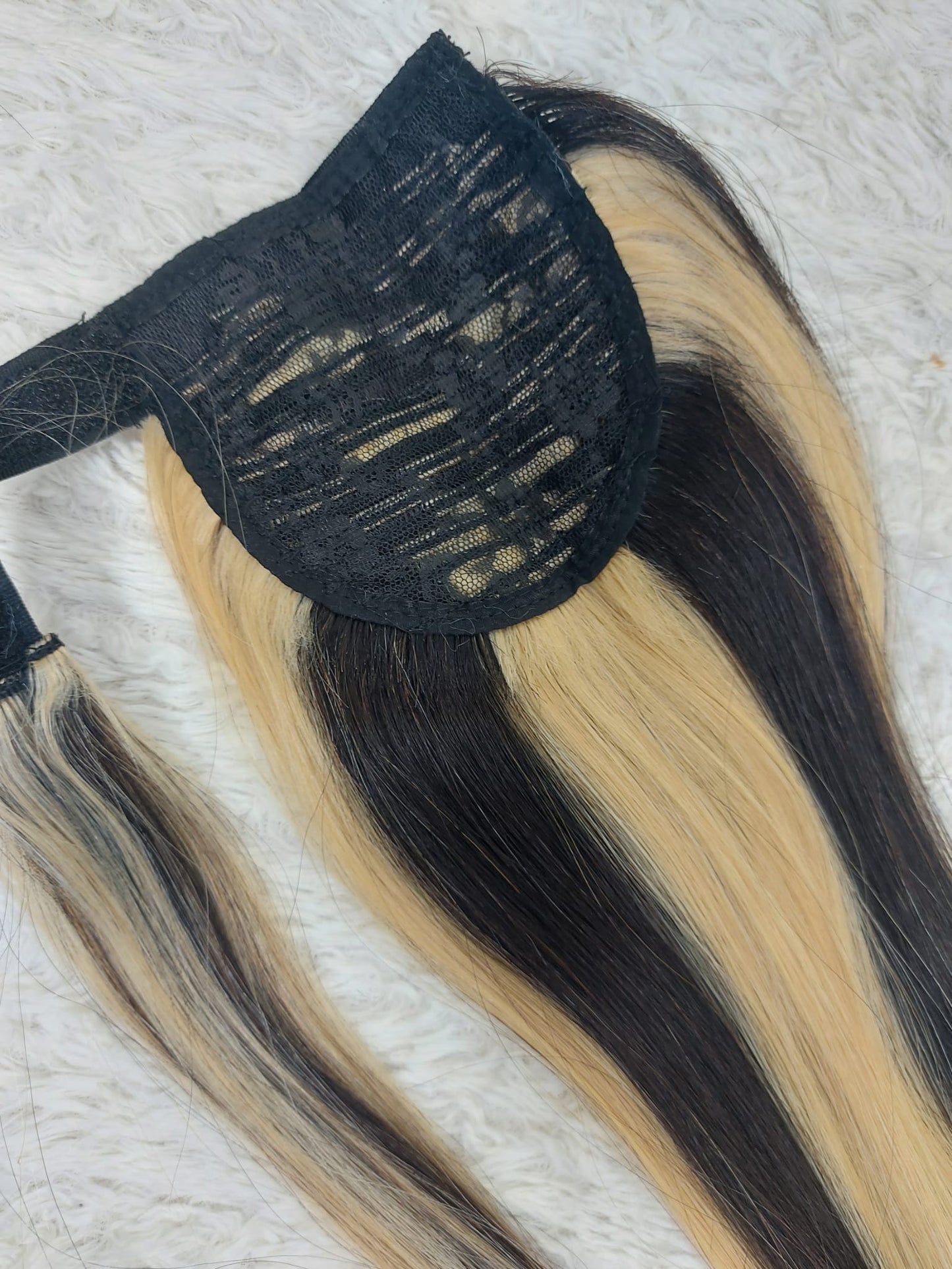 Piano bone straight Human hair Pony Tail - color 1b/28