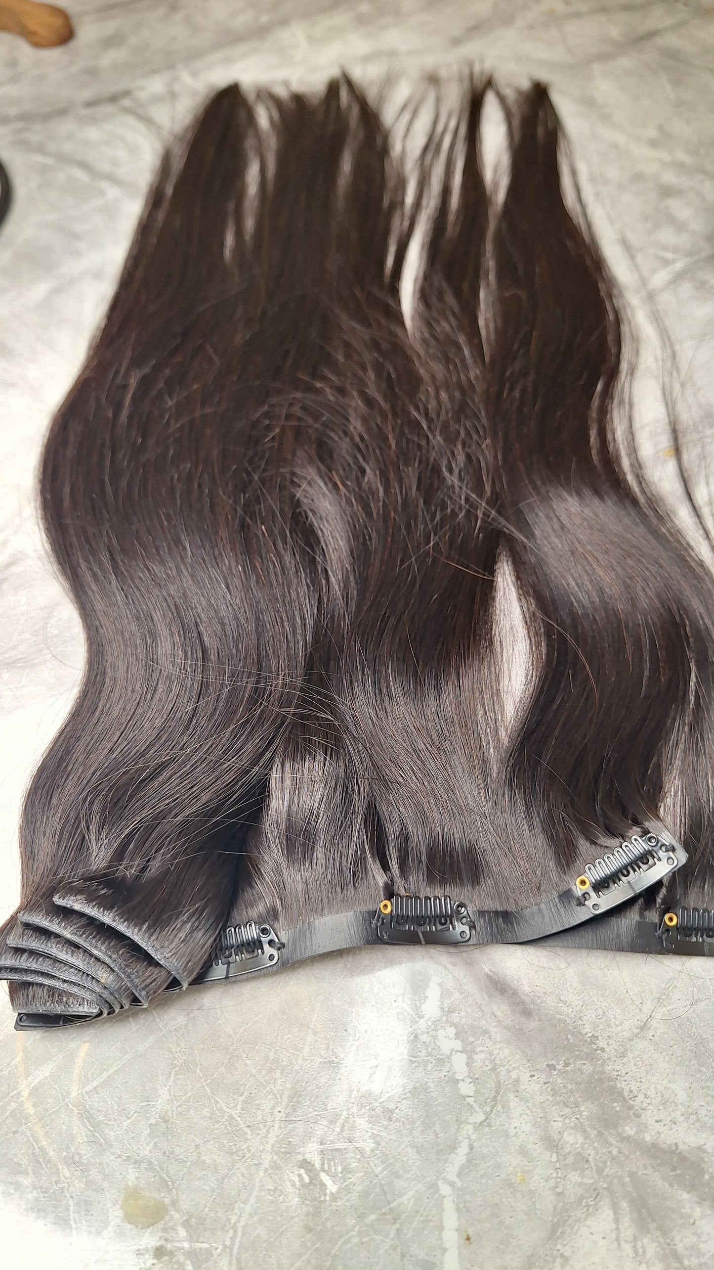 Straight clip-in set-Natural color
