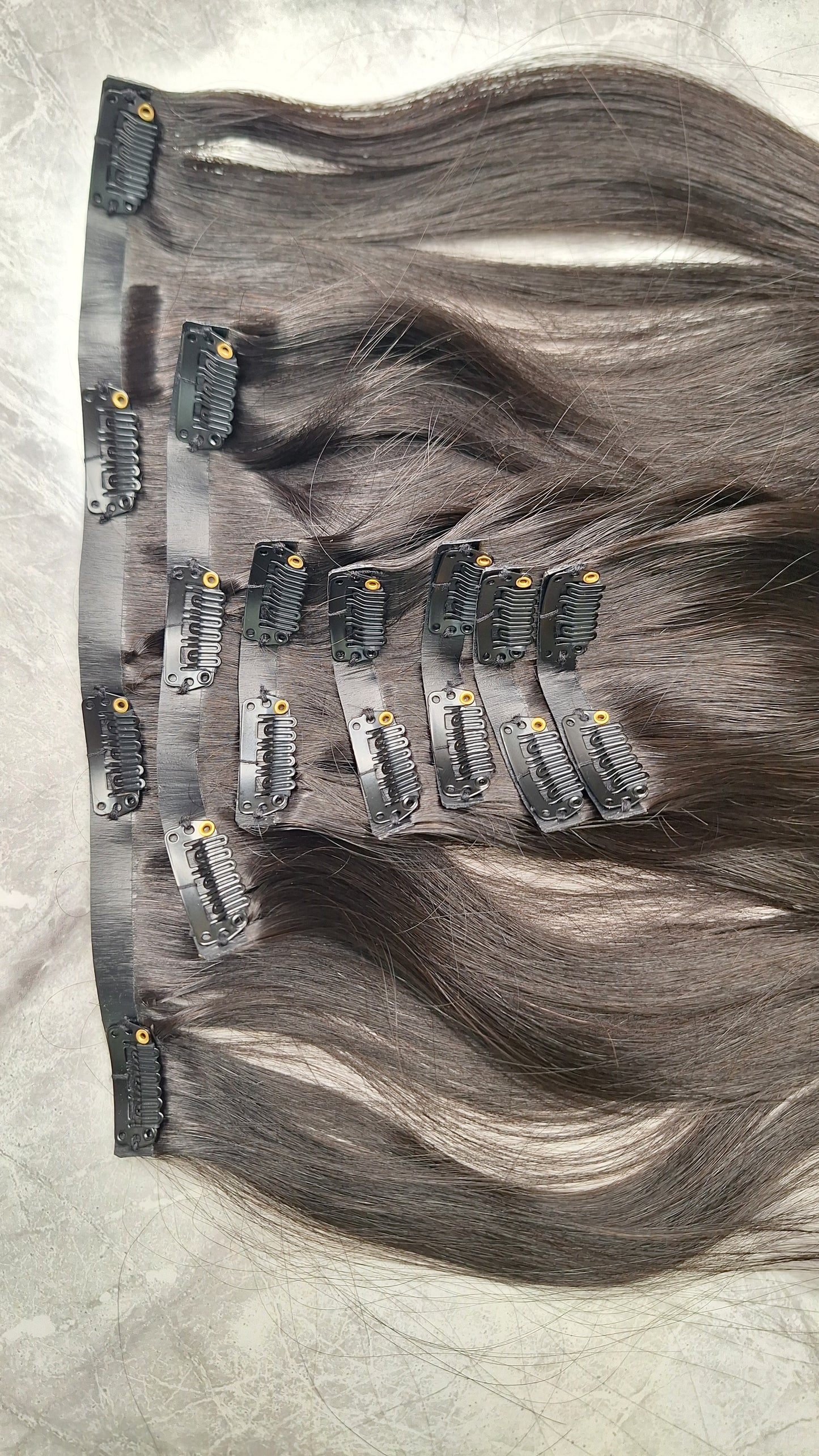 Straight clip-in set-Natural color
