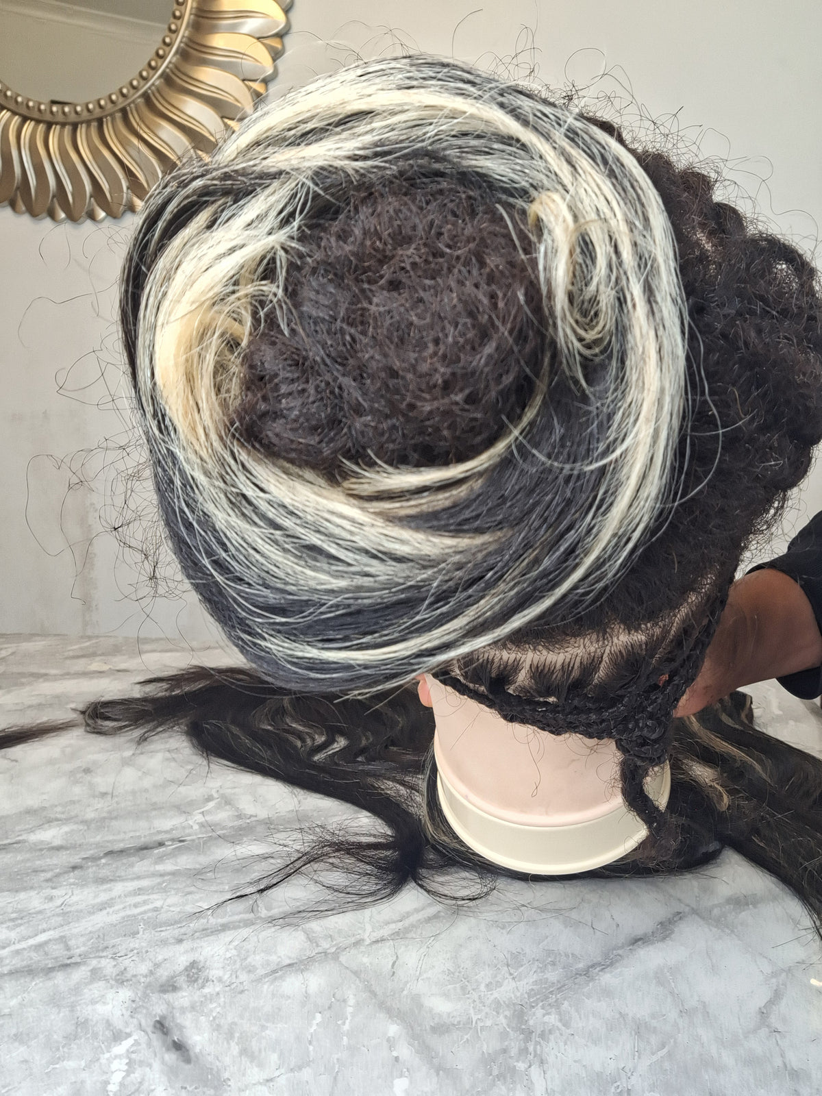 Band Bun color 1B/28
