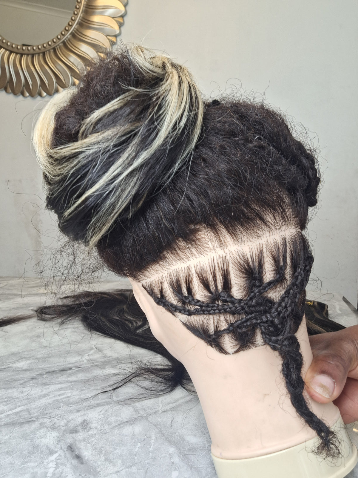 Band Bun color 1B/28