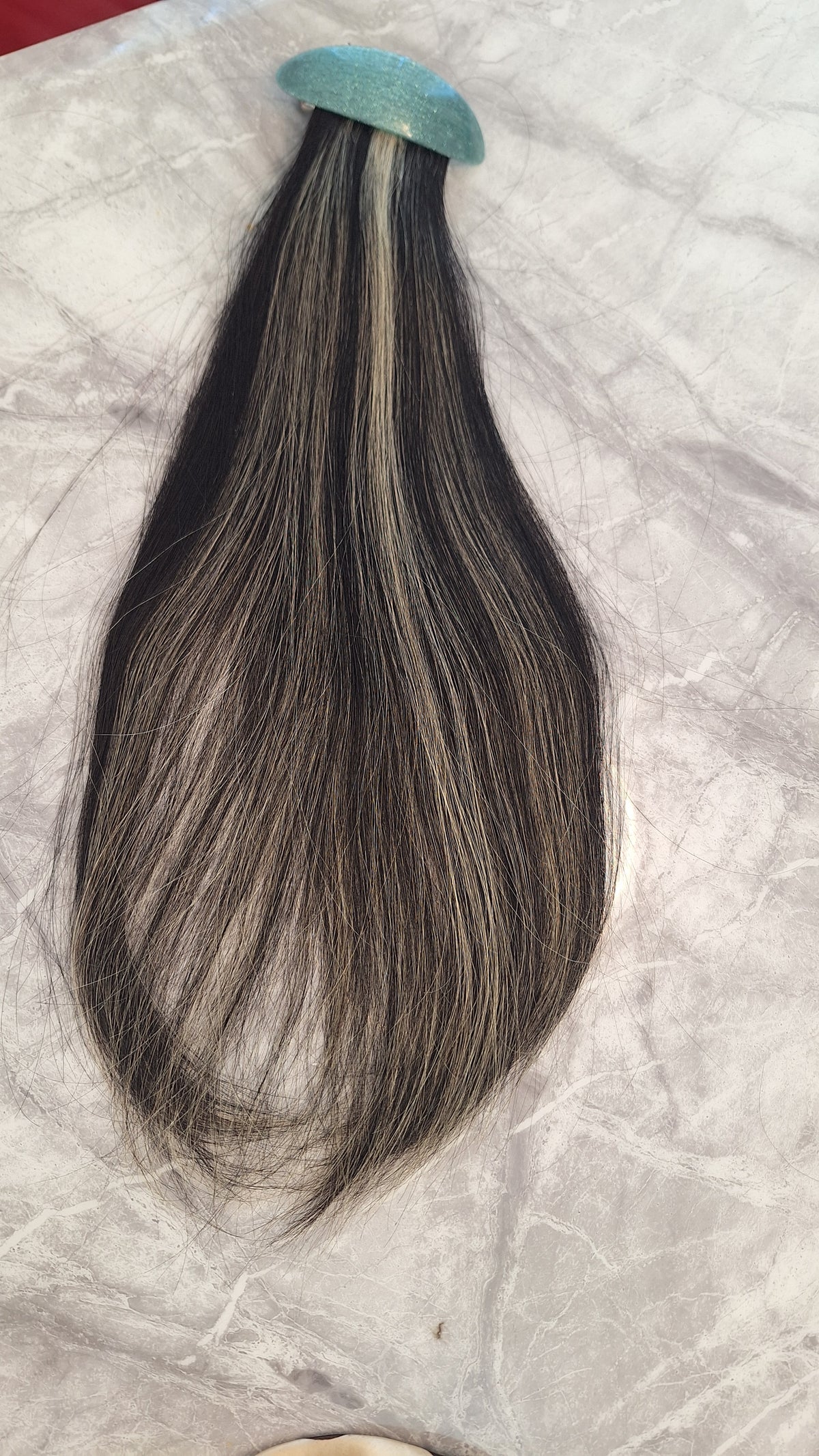 Bone straight clip ponytail - color 1b/28