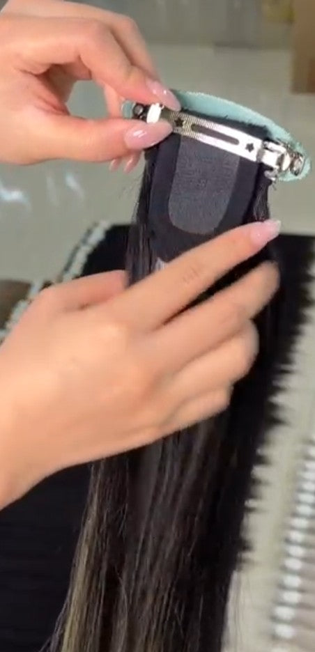 Bone straight clip ponytail - color 1b/28